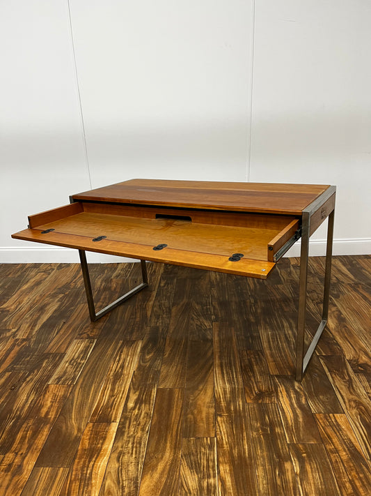 WOOD DESK WITH MOD METAL LEGS