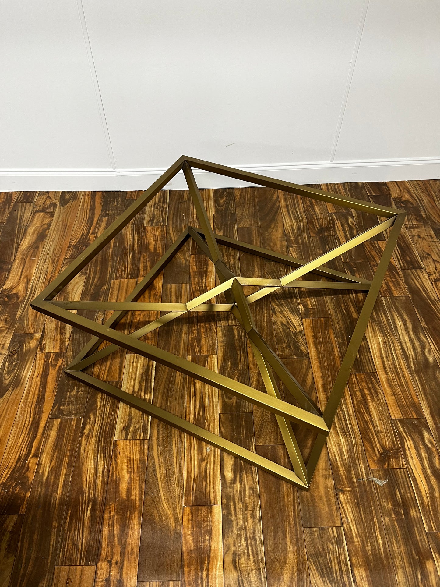 GOLD METAL DIAMOND FRAME GLASS TOP COFFEE TABLE