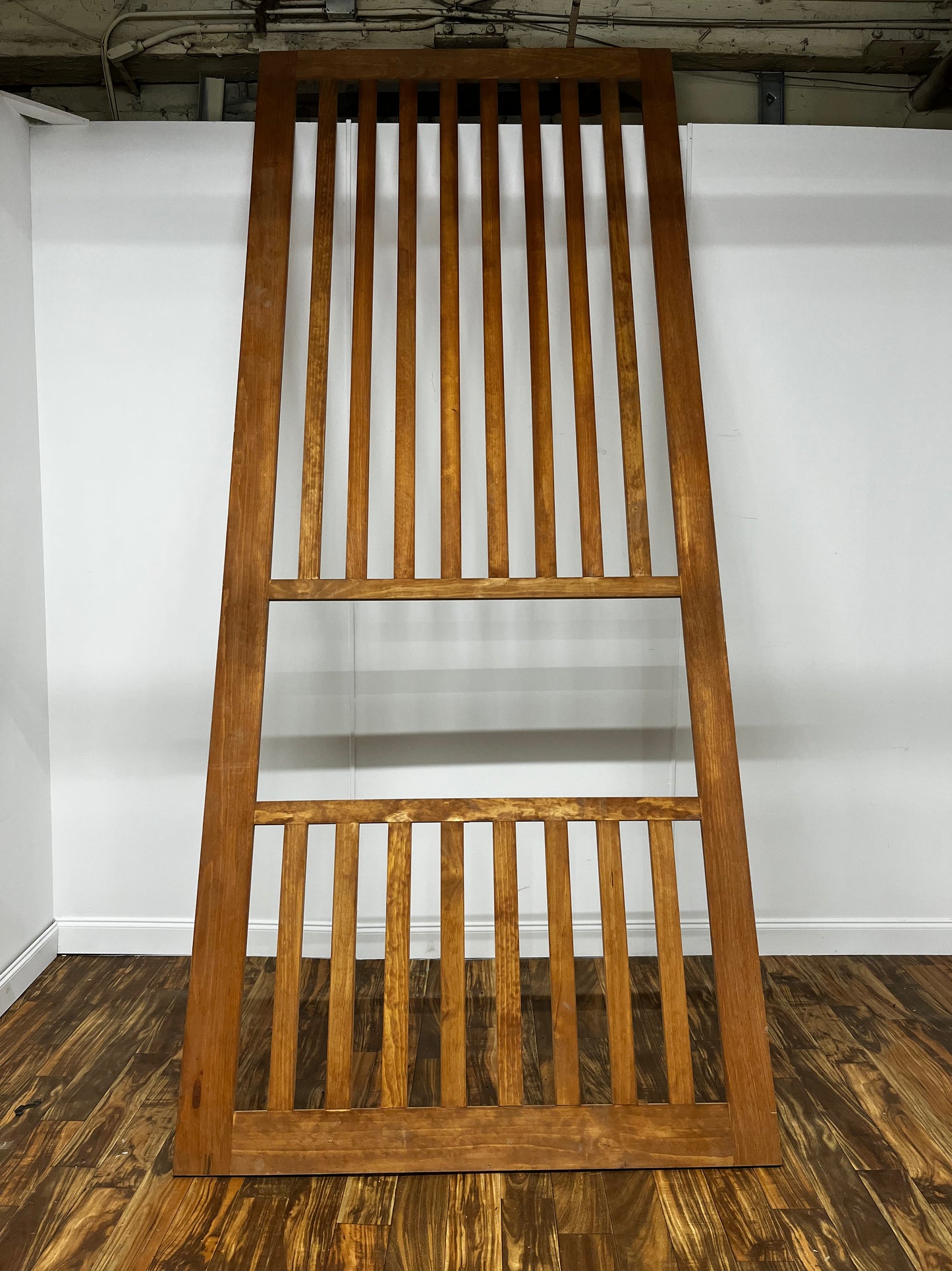 CHERRY WOOD DISPLAY WALL / FENCE