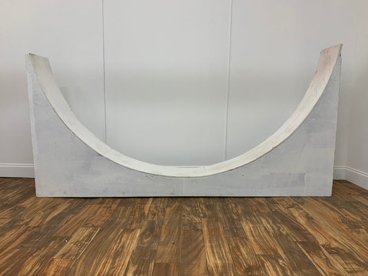 WHITE TEXTURED CONVEX ARCHWAY