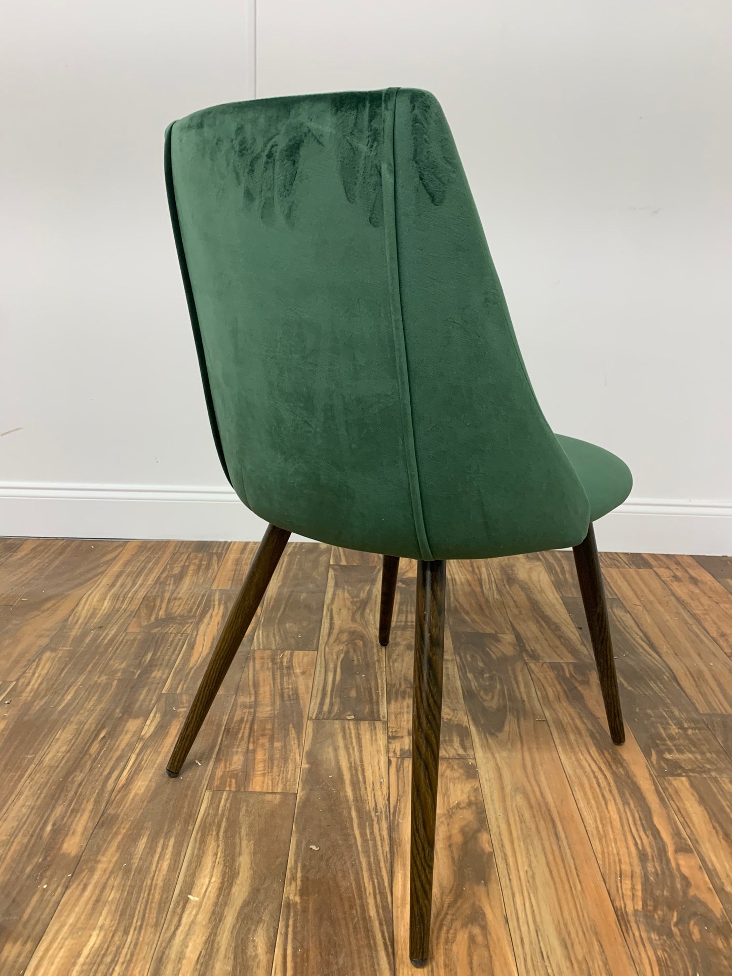 GREEN VELVET DINING CHAIR