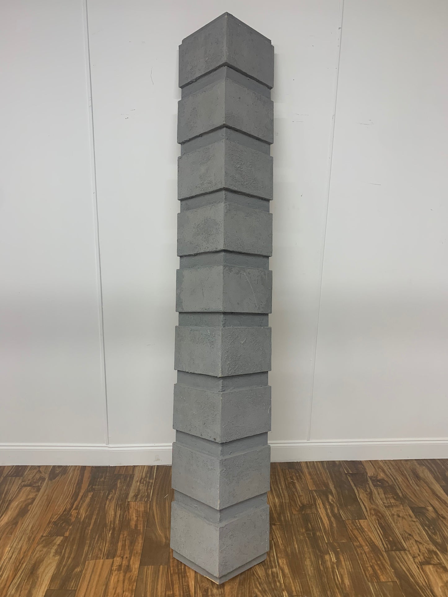 SCENIC CONCRETE GREY EXTERIOR COLUMN