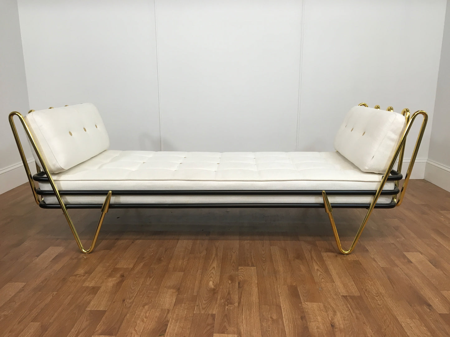 LOW GOLD METAL DAY BED LOUNGE WITH WHITE CUSHIONS