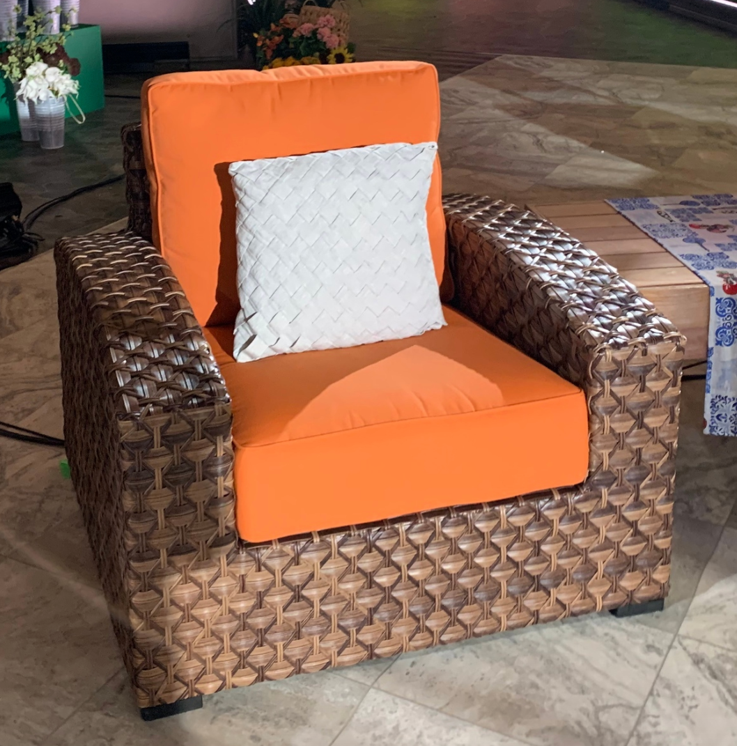 OUTDOOR WICKER ARM CHAIR