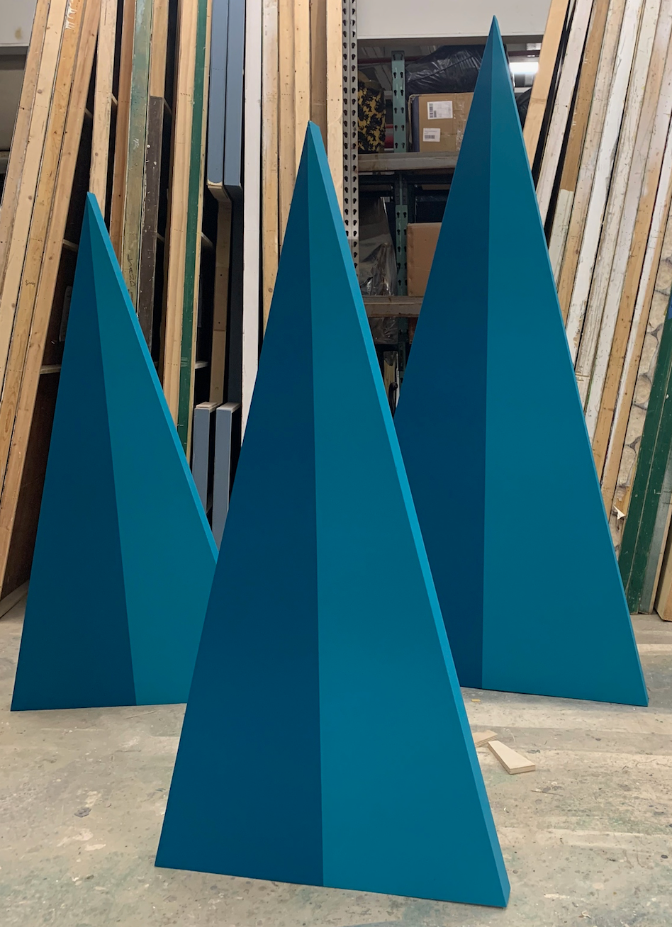 CHRISTMAS TREE WOOD STAND UPS