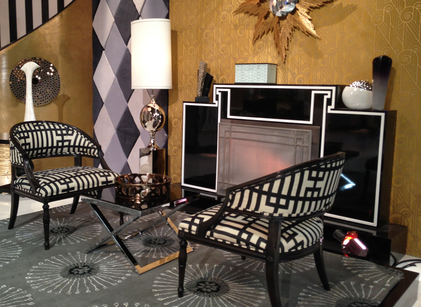 ART DECO GLOSSY BLACK AND WHITE FIREPLACE MANTLE