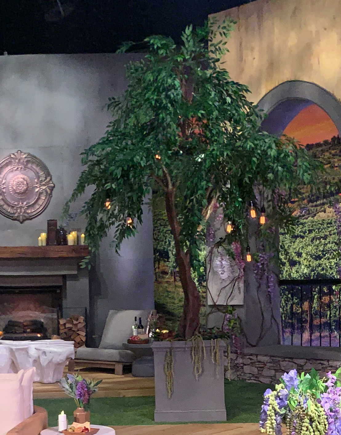 Green Artificial Lifesize Weeping Willow Tree - 10 Feet Tall