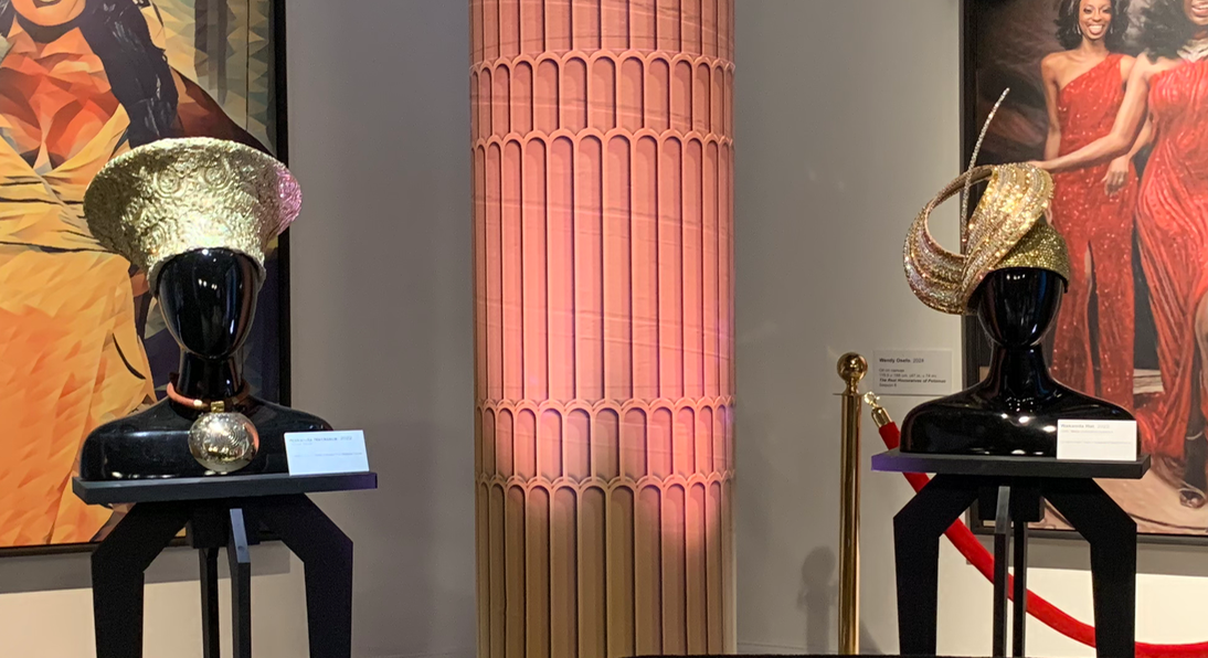 GLOSSY BLACK FEMALE EGG HEAD MANNEQUIN