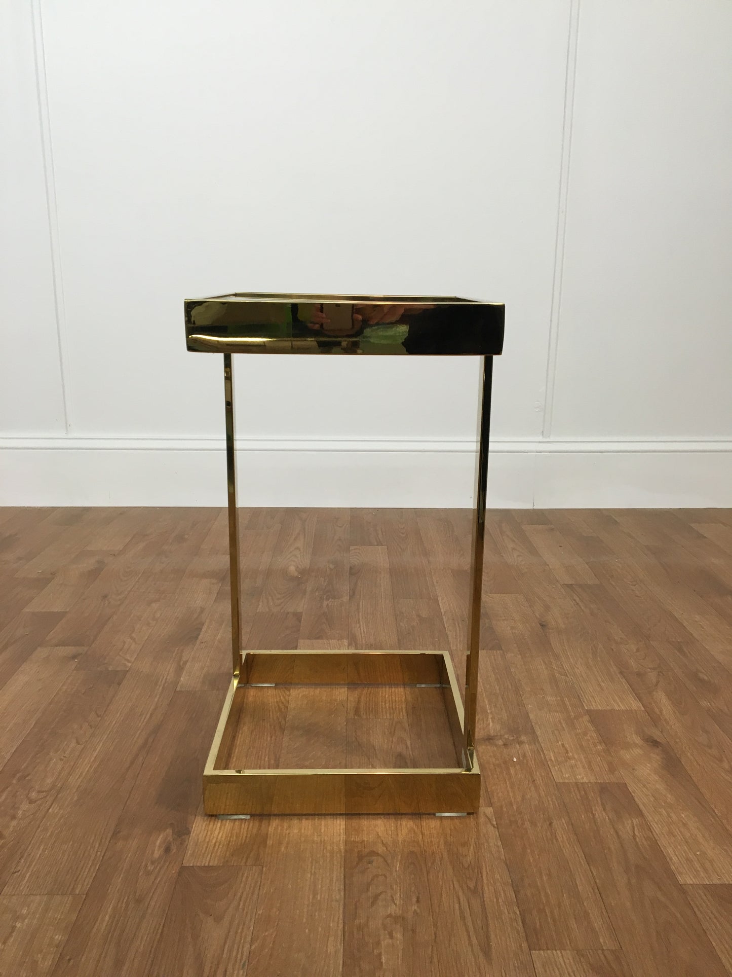 GLASS TOP GOLD METAL SQUARE ACCENT TABLE