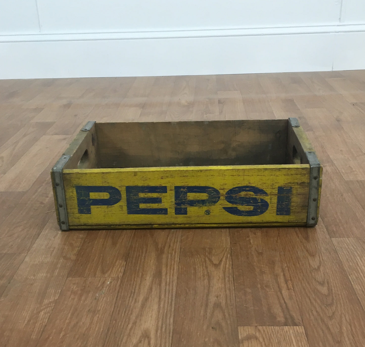 ANTIQUE PEPSI COLA CRATE