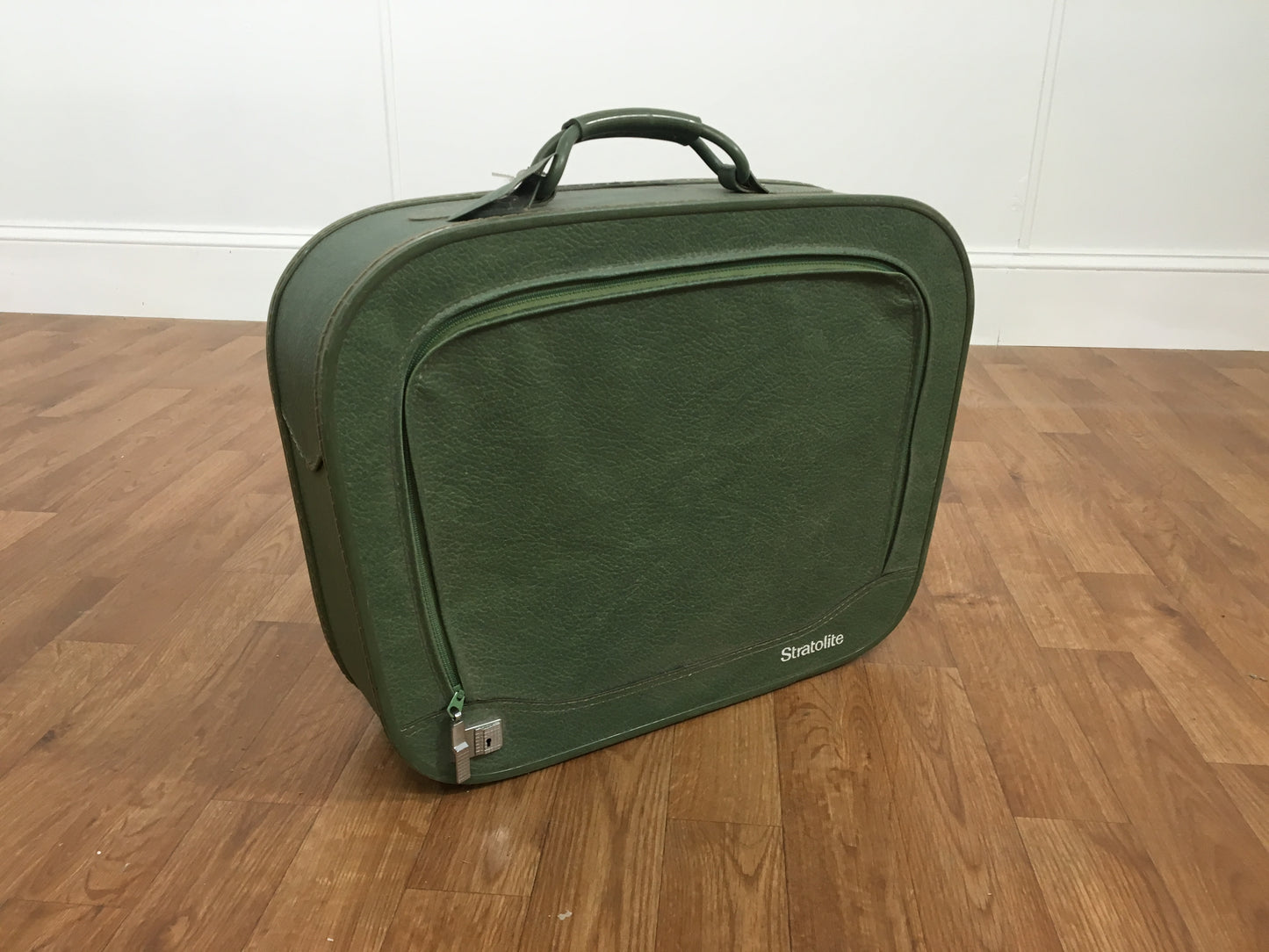 VINTAGE LUGGAGE, FADED GREEN