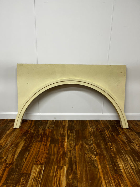 TEXTURED ARCH WITH TRIM