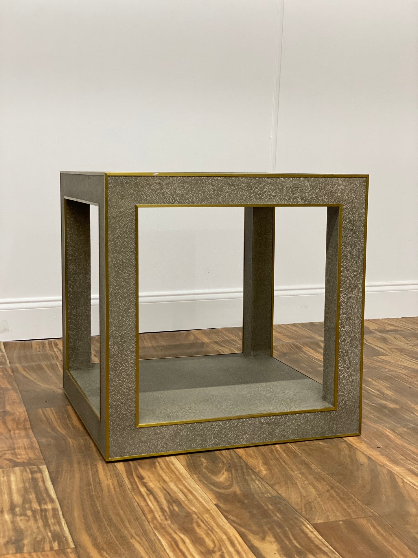 GRAY ALLIGATOR SKIN ACCENT TABLE WITH GOLD TRIM