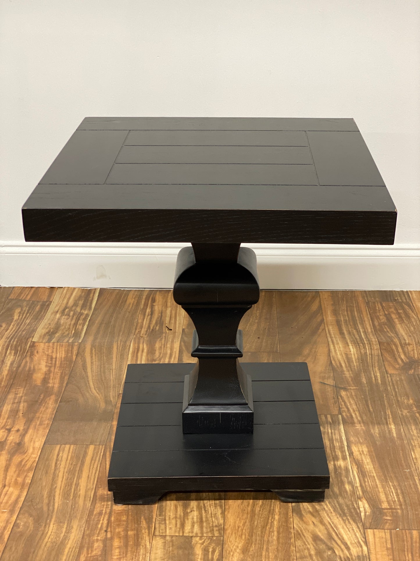 DARK WOOD SQUARE PEDESTAL ACCENT TABLE