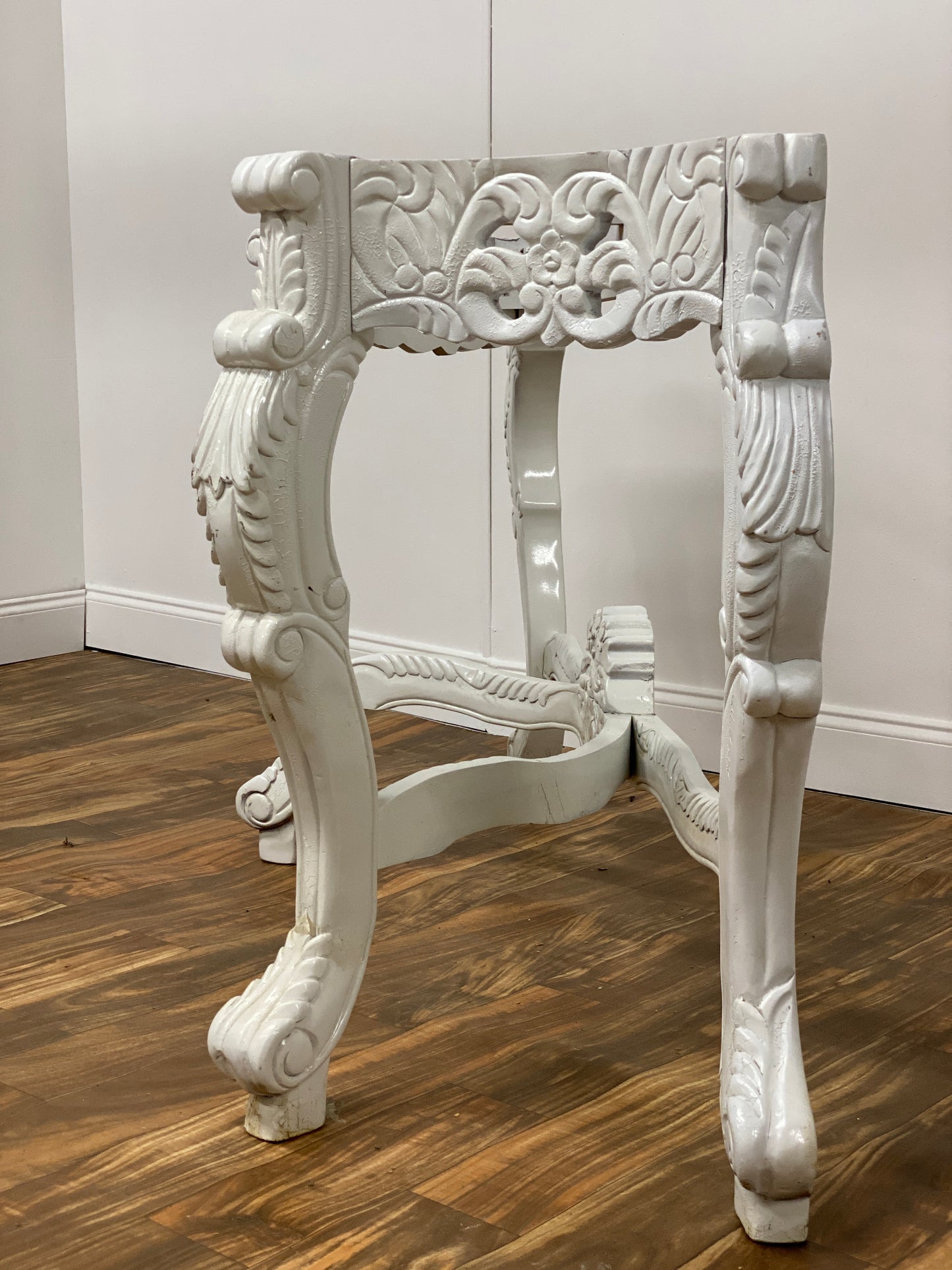 ORNATE RED AND GOLD FAUX MARBLE CONSOLE TABLE