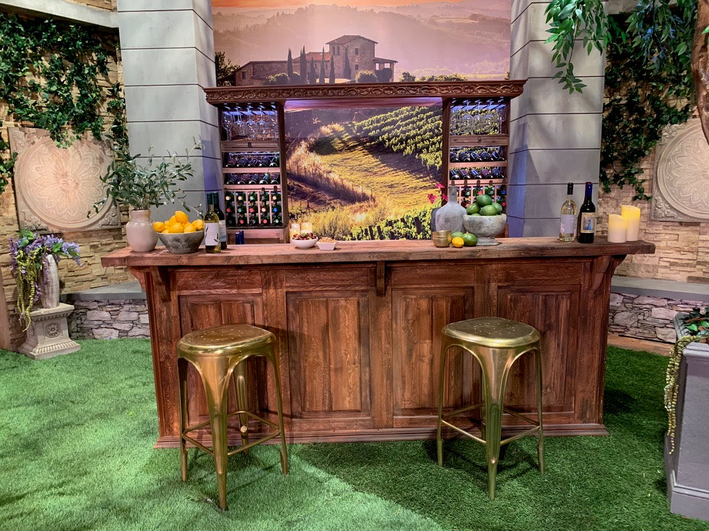 RUSTIC WOOD BAR