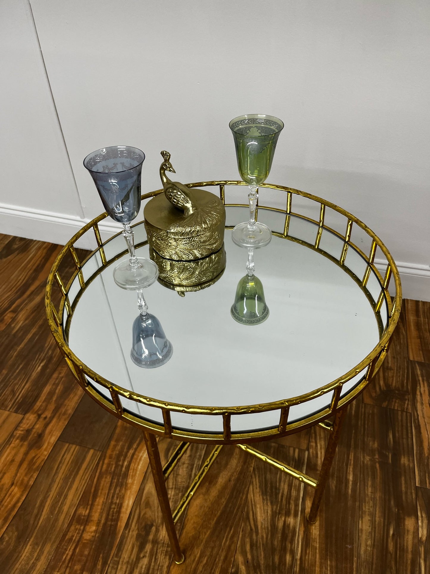 ROUND MIRROR ACCENT TABLE WITH GOLD BAMBOO LEGS