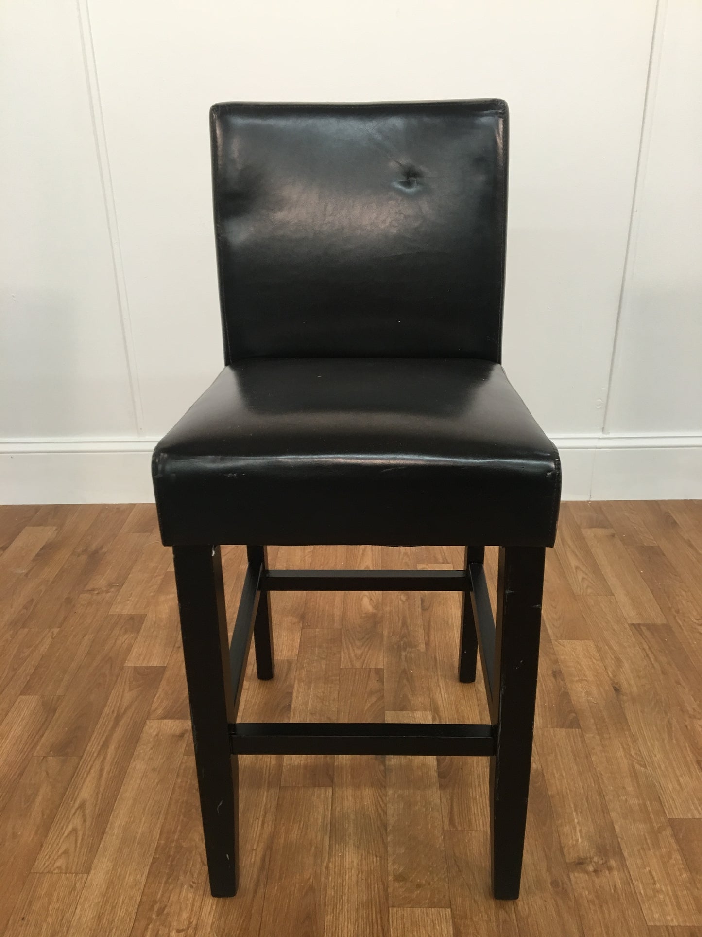 BLACK LEATHER LEATHER HIGH CHAIR