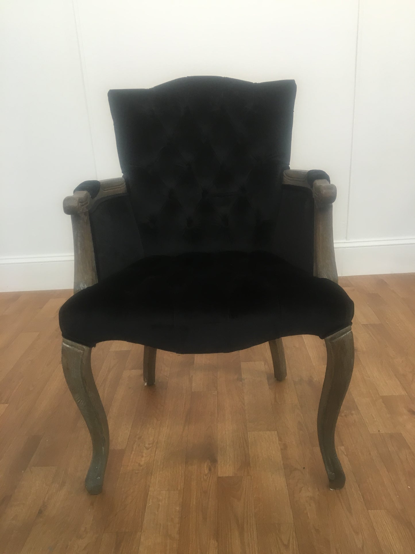BLACK VELVET ARM CHAIR WITH WOODEN ARMS AND LEGS