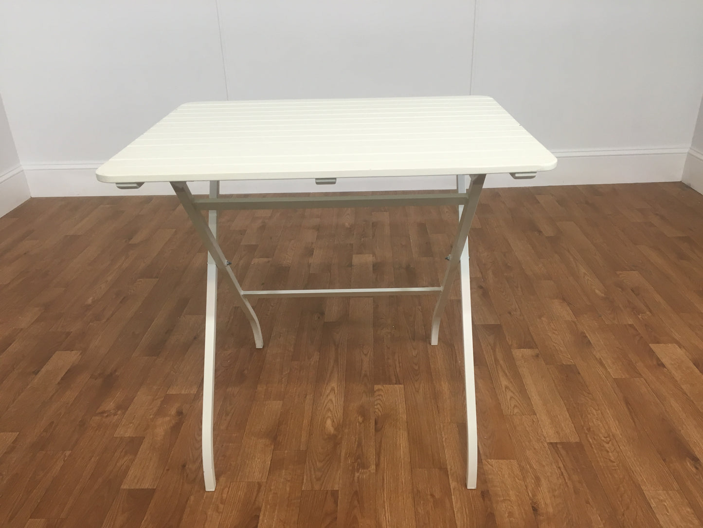 WHITE PLASTIC FOLDING OUTDOOR TABLE