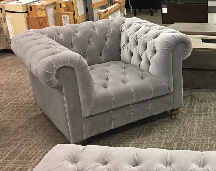 GRAY LINEN TUFTED ARM CHAIR