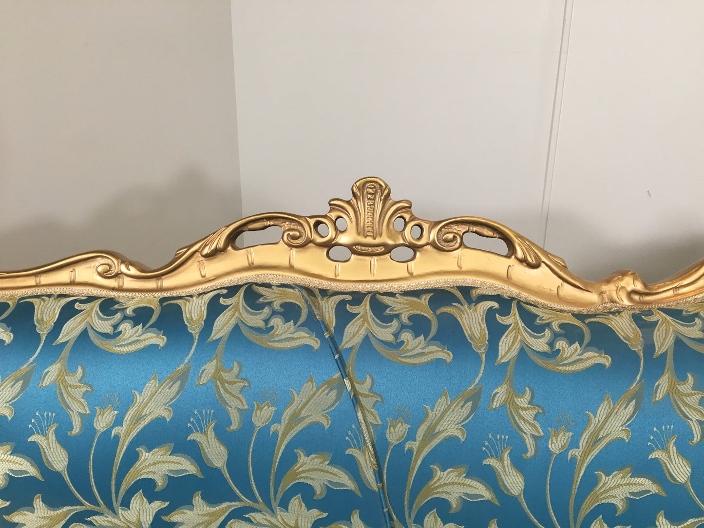 ORNATE ROCOCO GOLD AND ROBINS EGG BLUE COUCH