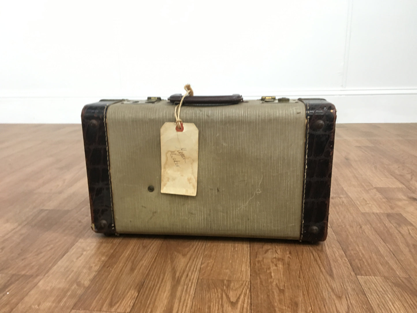 VINTAGE LUGGAGE, FADED GREEN